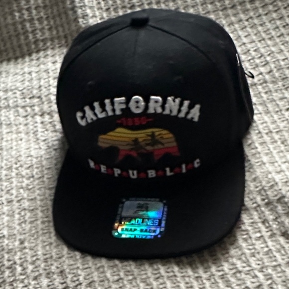wynn headwear Other - California Republic Black Snapback Hat
